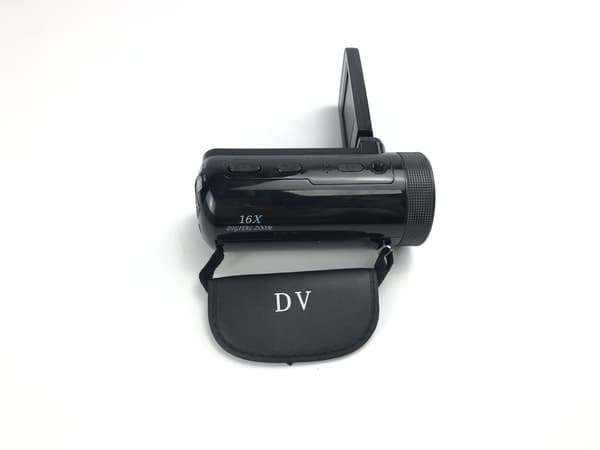 Digitalkamera med vidvinkelobjektiv, 1080p HD-video, 16x zoom, 2,4\" LCD, sort