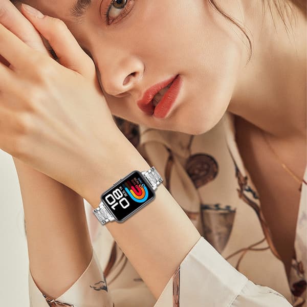 Urrem i rustfrit stål kompatibel med Huawei Band 8/9/10, slankt diamantdesign, sølv Silver
