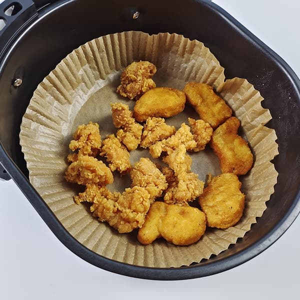 Engangs papirforinger til airfryer, 100-pakning, brun, 23 cm, bakepapir, fettsikker