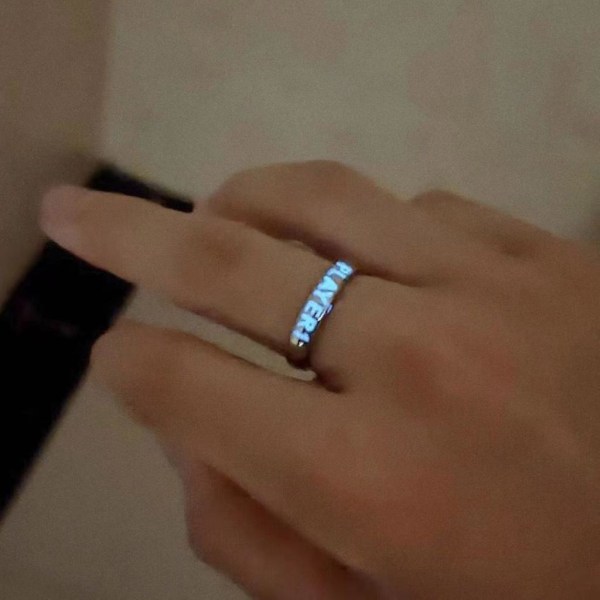 Lysende ring til par, der lyser i mørket Spiller1 Spiller2 Matchende ring