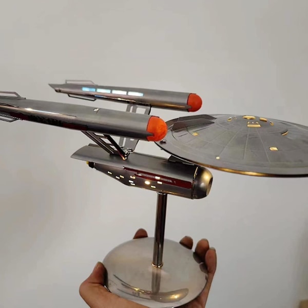 HKK U.S.S. Enterprise Star Trek -malli NCC-1701 -replika, ruostumattomasta teräksestä valmistettu avaruusalusmalli koristeeksi kodin sisustukseen ja keräilyyn -gt