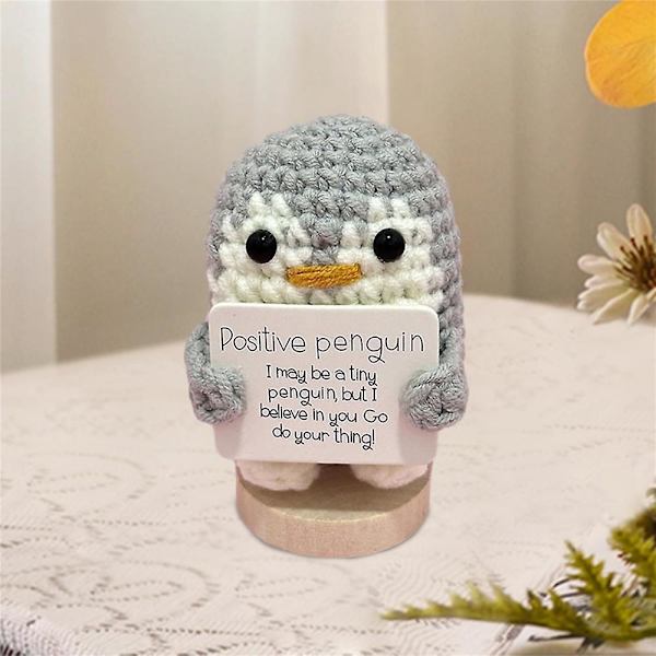 HK  Handgjord pingvinfigur stickad docka leende positiva vibbar emotionellt stöd heminredning inspirerande gåvor Grey