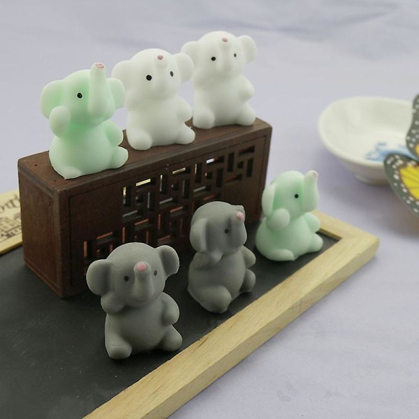 Minidjurleksaker Söta Squishy fidget toys till julstrumpa fyllmedel för barn Mjukklämleksaker