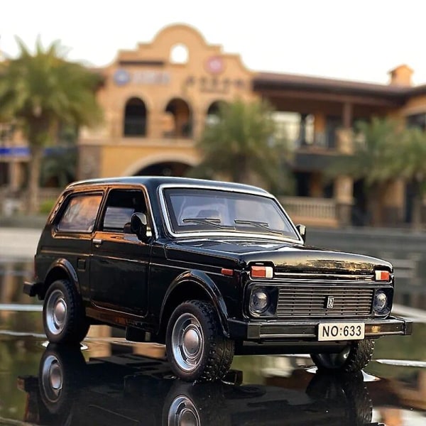 1:32 LADA NIVA Classic -auto, metallivaluautot ja leluajoneuvot, metallileluauto, erittäin simuloitu kokoelma, lasten lelulahja[HK] Black