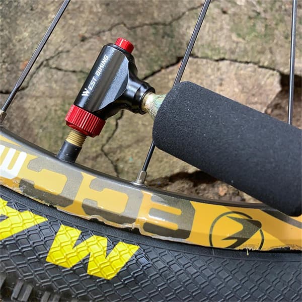 Mini CO2 cykelluftpumpe, bærbar aluminiumslegering oppuster med hurtig oppustning til MTB-tilbehør