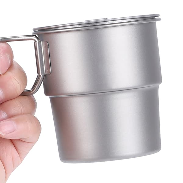 Stabelbar kaffekopp i titan 300 ml med sammenleggbart håndtak for utendørs camping