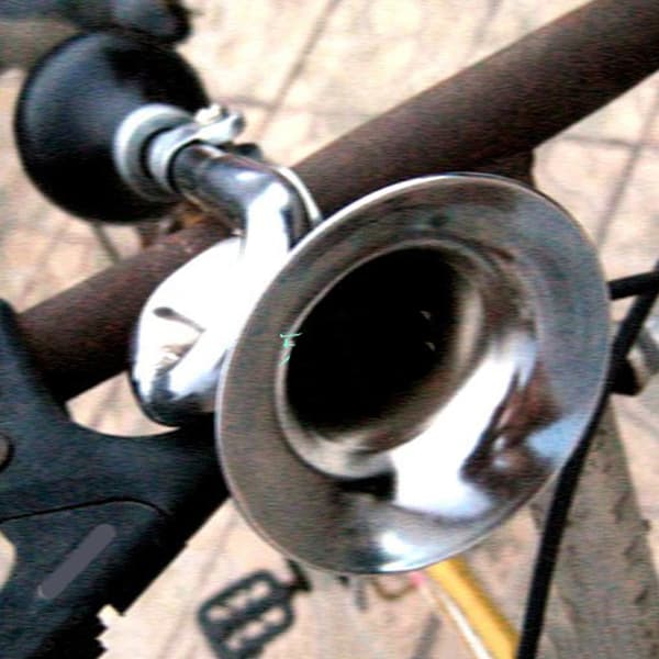 Klassisk retro metallcykelhorn med justerbart styrfäste (22,2 mm)