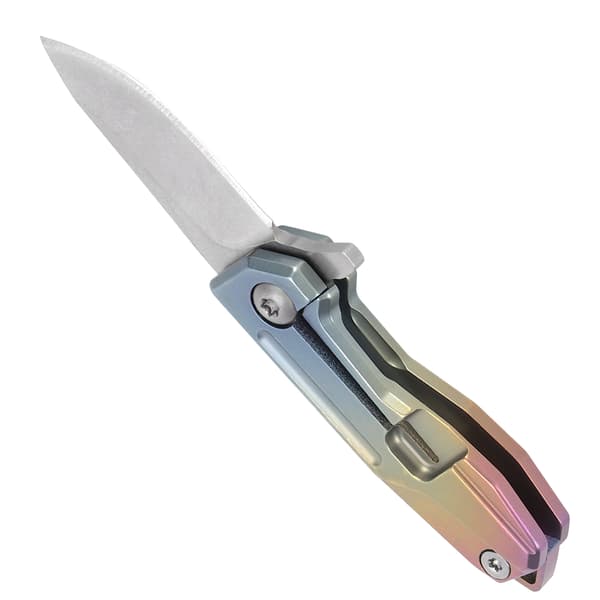 Mini kniv i titaniumlegering med D2-klinge, nøglering og farverig kæde