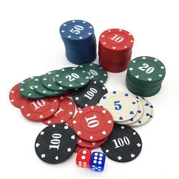 100 plastpokerchips med boks for spill og matteøvelser, telling, spill, leketøy