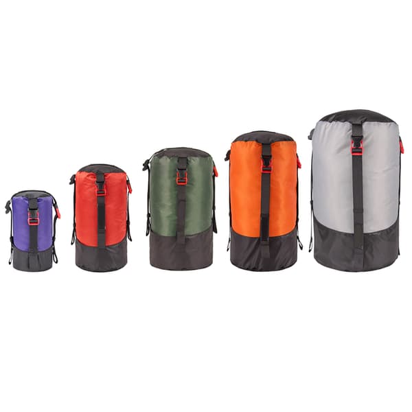 5 stk. lett vanntett kompresjonspose i polyester for camping, fotturer, backpacking
