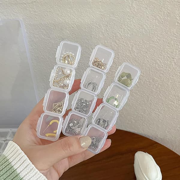 Gennemsigtig smykkeopbevaringsboks med 56 rum, plastikorganizer til øreringe