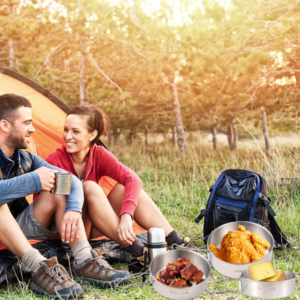 Kokesett i rustfritt stål med sammenleggbare håndtak for camping og utendørs matlaging