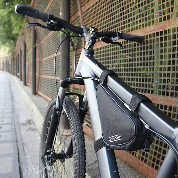 Triangulär framrörsväska för cykel 1,5L Svart Roswheel 12657 600D Polyester