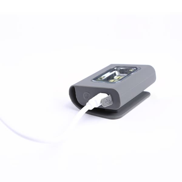 Genopladelig LED Clip-On Udendørs Natløbslommelygte til Camping, Vandring og Løb