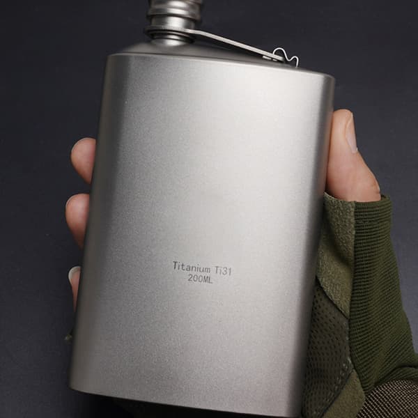 200 ml läckagesäker whiskyvinflaska för camping, backpacking och utomhusbruk