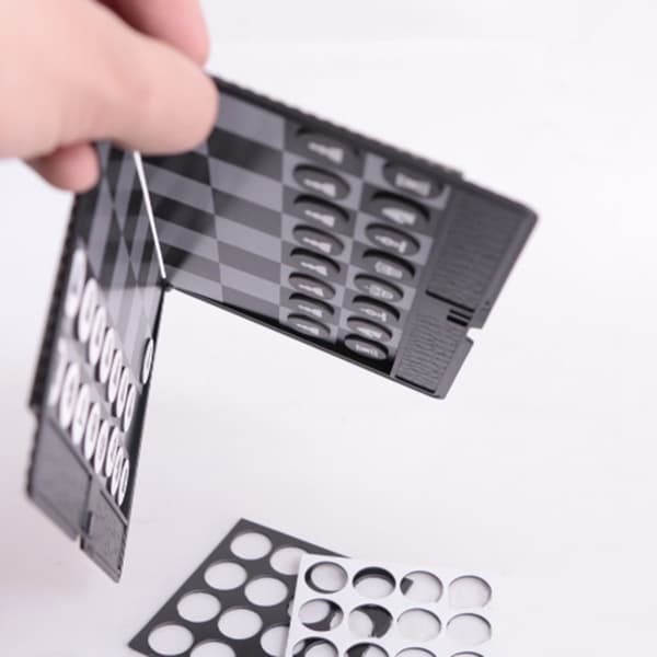 Bärbart magnetiskt schackbräde med magnetiska pjäser, kompakt resespel