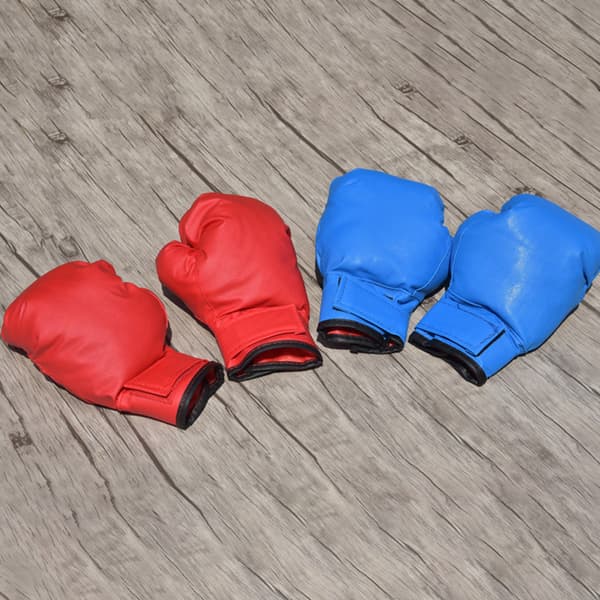 Boxhandskar för barn för träning och sparring Kickboxning med ventilerande PU-läder