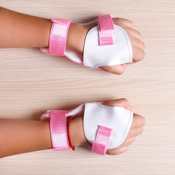 Set med skyddsutrustning för barn cykling, skridskoåkning, skateboard - knä, armbåge, handled - med väska
