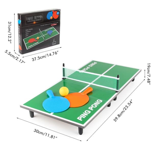 Pöytätennis-peli paksulla puupöydällä lapsille ja perheelle sisä- ja ulkourheilulelu