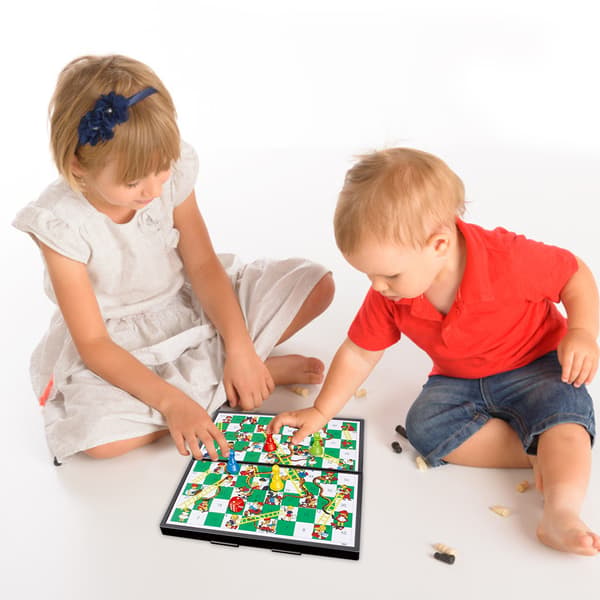 Bærbart Mini Sammenleggbart Magnetisk Slangespill for Familie, Barn og Voksne - Gave