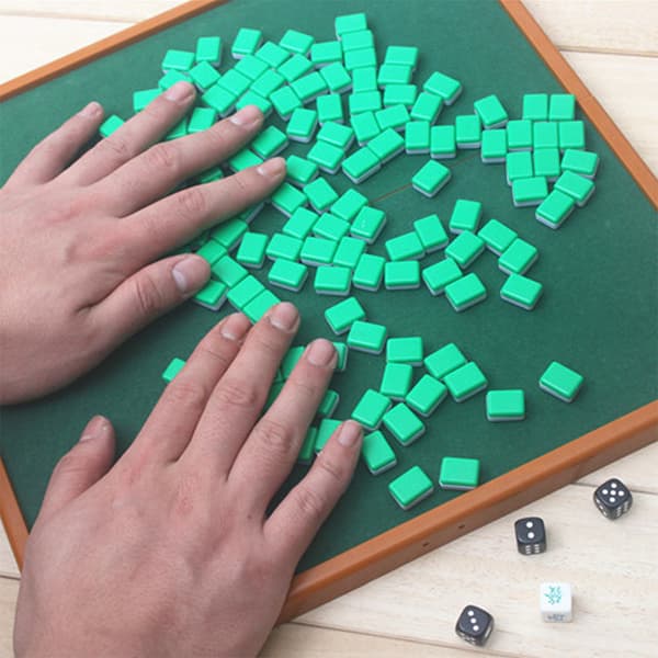 Mini Mahjong-set med bärbart hopfällbart bord för resor och familjefritid