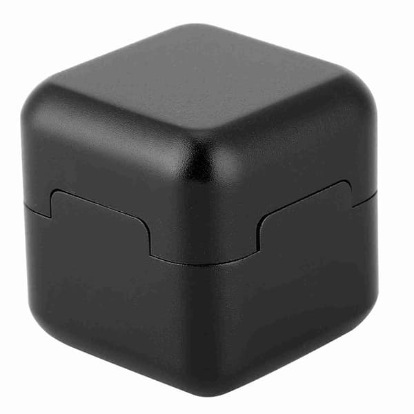 Bærbar kridtholder til billardkøspids, mini aluminium, med låg og magnet, sort