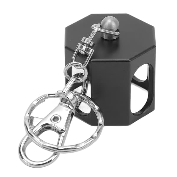 Sort billardkridtholder i aluminiumslegering med magnetisk lukning til billardkø og nem transport