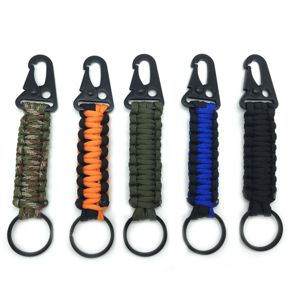 Pakkaus punottu Paracord-avaimenperä klipsillä avainten tai pullojen ripustamiseen