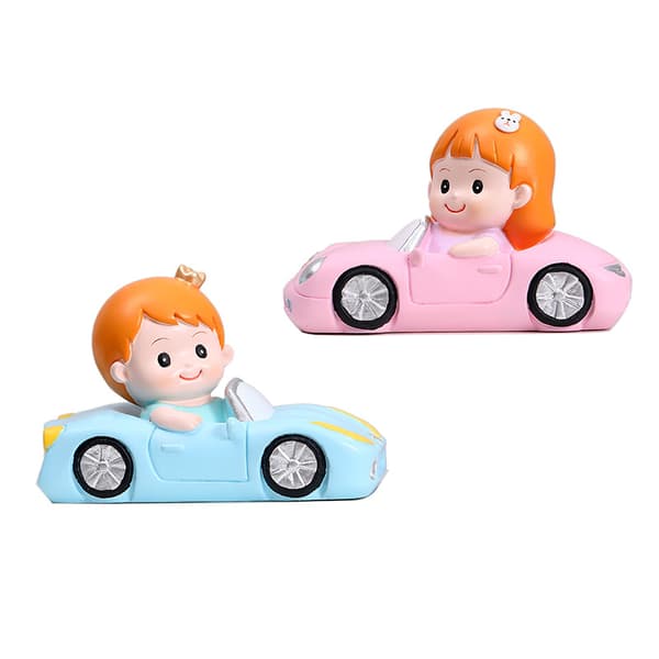 2 bilpynt til babykake, bakepynt, fullmånedel