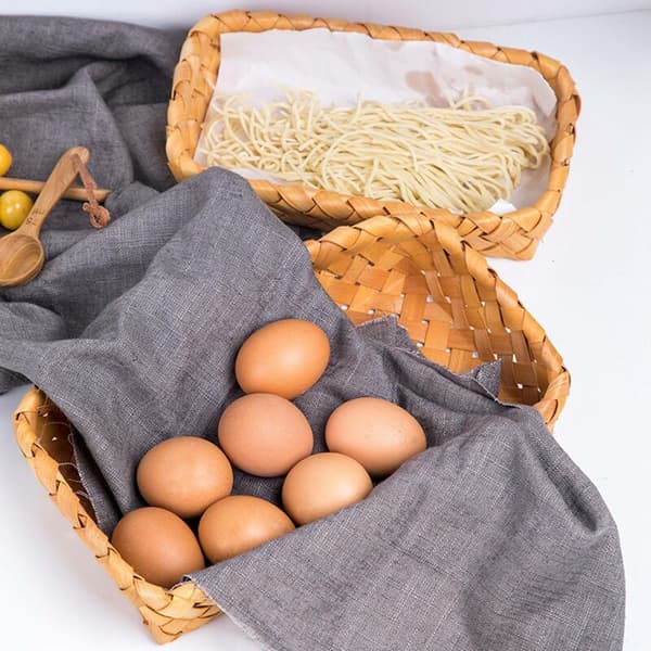 Woven Serving Basket, Round Rattan Fruit Basket, Hand-Woven Serving Basket for Kitchen Table