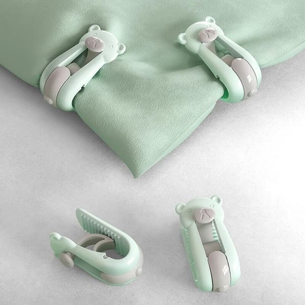 6 Cute Cartoon Duvet Clips for Secure, Mark-Free Bedding - Compatible with Most Beds