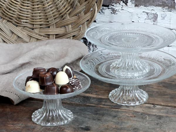 Cake stand / Cake plate / Candy dish on foot - 3 different sizes Transparent Transparent l