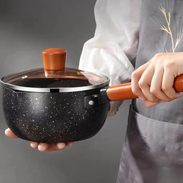non-stick-Saucentopf with cover, grip from iron, leakproof -
