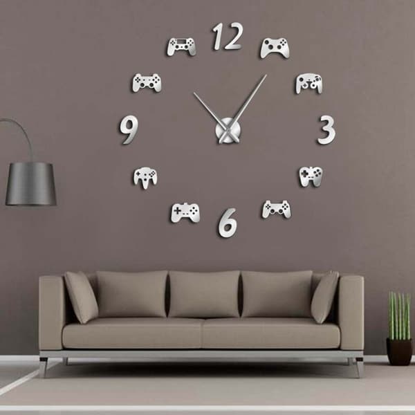 DIY Wall Clock with Video Game Controller - Modern Decoration, Seamless Design, Giant Clock, Boys E-sports, Silver