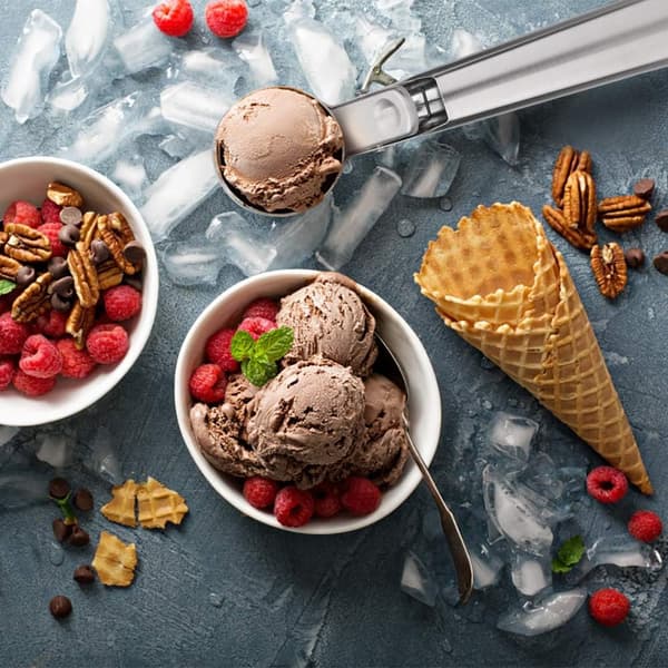 Glass Scoop Set, with non-stick surface, features an ergonomically designed handle, heavy-duty metal construction, easy trigger for quick release