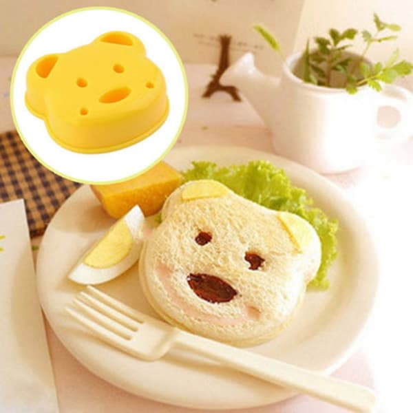 Kitchen Breakfast Bear Sandwich Mold Bread Biscuit Embossing Cake