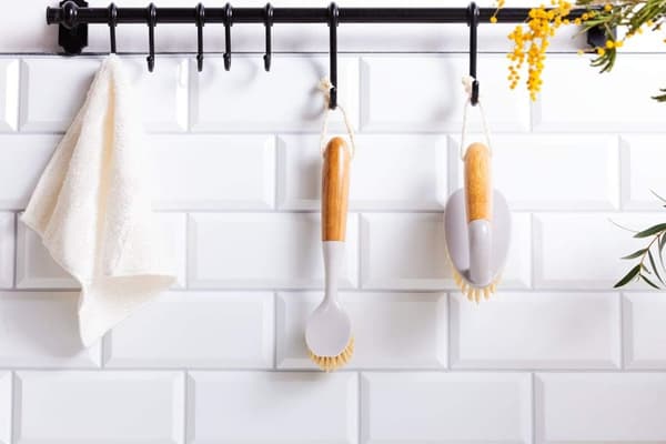Suitable for Various Cleaning Tasks Bamboo Handle Dish Brush, Non-Scratch Bristles Kitchen Cleaning Tools, Odorless Built-in Scraper