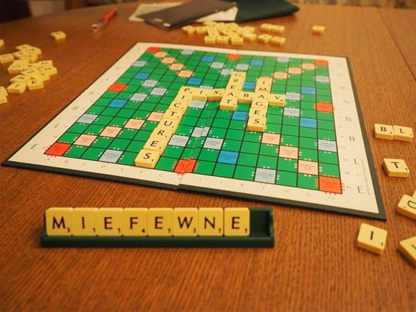 300 stk. træ-scrabblebrikker, scrabblebogstaver til håndværk, fremstilling