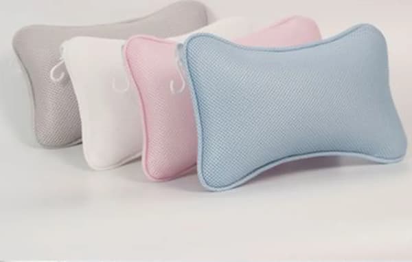 Liten badekarkpute i mesh - badekarkpute, pute, nakkepute, pute for badekar