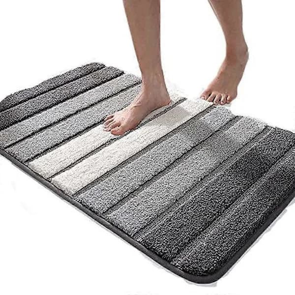 Absorberande halkfri badrumsmatta i mikrofiber med ränder, beige