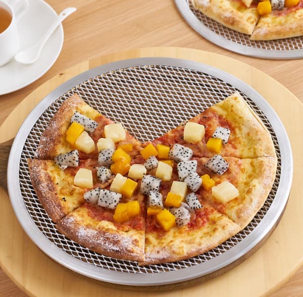 4-delt 9\" aluminium pizzagrill, sølvlett og varmebestandig