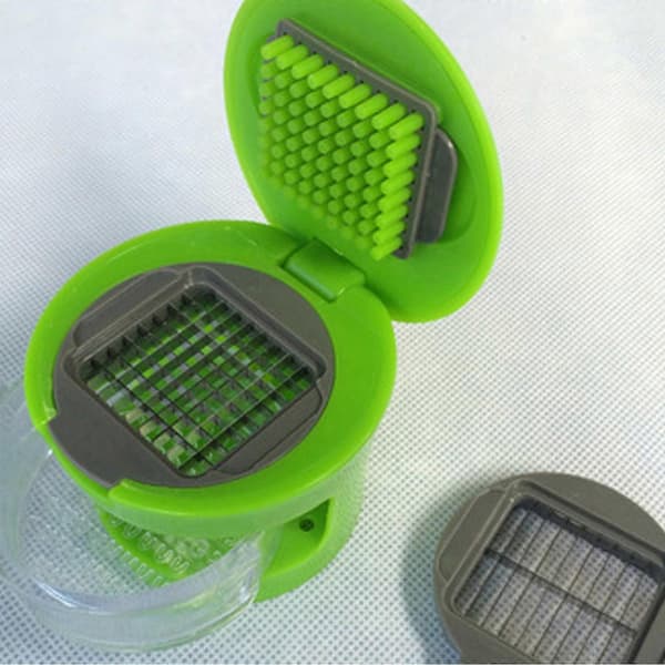 Garlic Press Ginger Crusher Manual Press Kitchen Utensil Pressed Garlic Chopper Vegetable Masher Cutter Durable