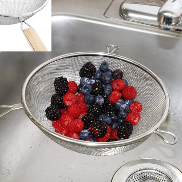 Fine Mesh Kitchen Strainers, 3-Piece Stainless Steel Sieve Set, Easy Handling and Space-Saving Storage for Sifting and Straining, Robust