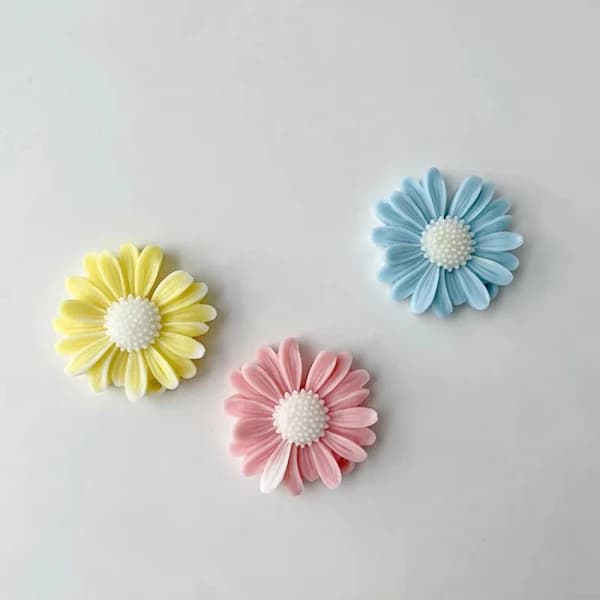 Form Daisy Candle Making Kit