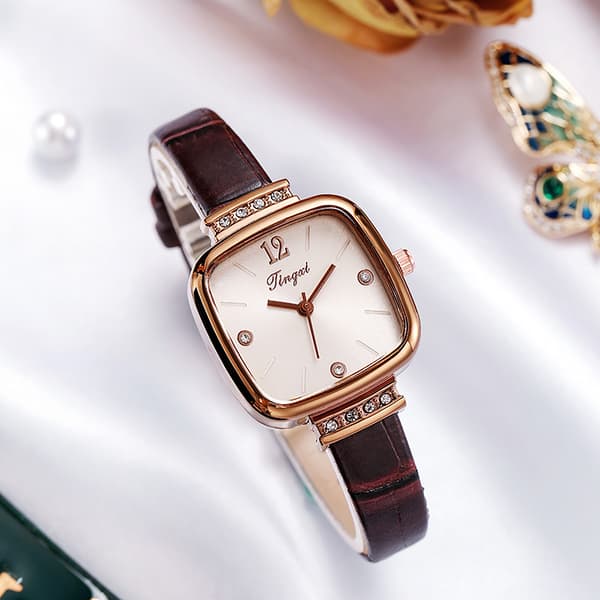 Small Square Niche Design Watch, Light Luxury, Simple and Elegant