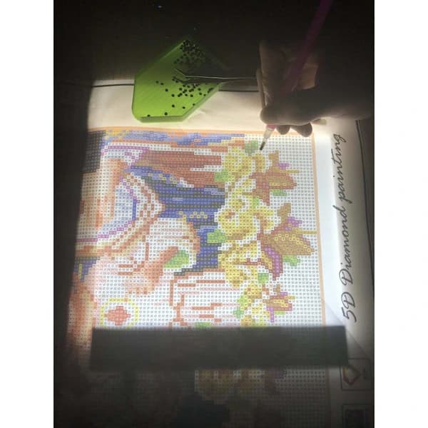 A4 LED Light Pad Copy Drawing Light Boxes Kids Adults Drawing Board for Diamond Painting Drawing Practice Artists, Adjustable Brightness