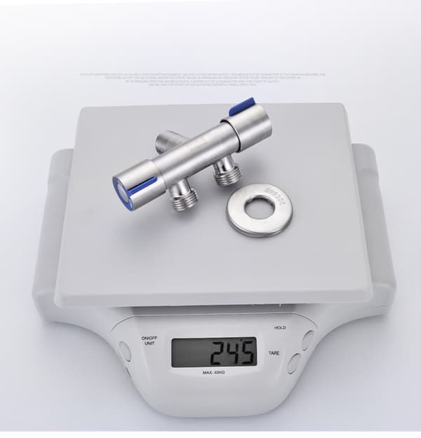 Hopeanvärinen bidee-T-sovitin Ino-teräksisellä vedensulkuhanalla