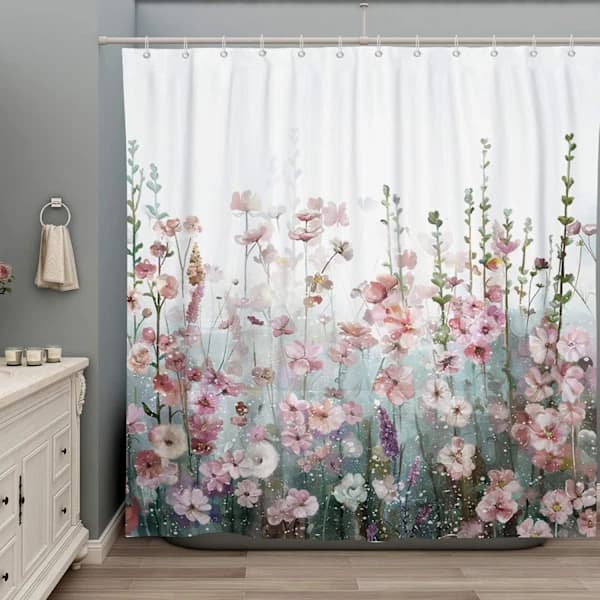 Färgglatt blommigt duschdraperi badrum rosa blommig romantisk vild