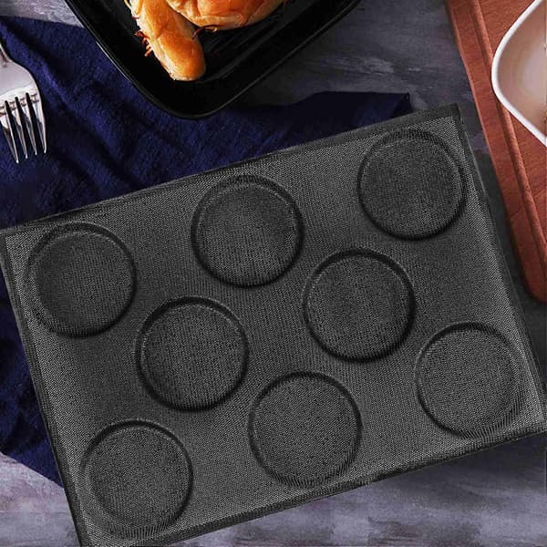 Silikone hamburgerbolleforme, perforerede forme, non-stick bageplader, der passer til halv pladestørrelse