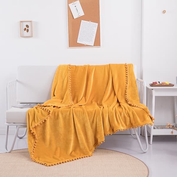 Flannel Blanket Nap Blanket Cozy Bed Blanket Sofa with Pom Poms